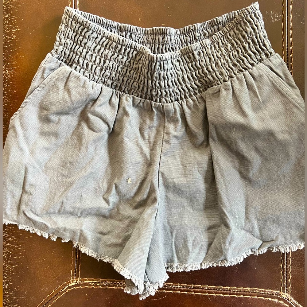Shorts - Picture 1 of 2